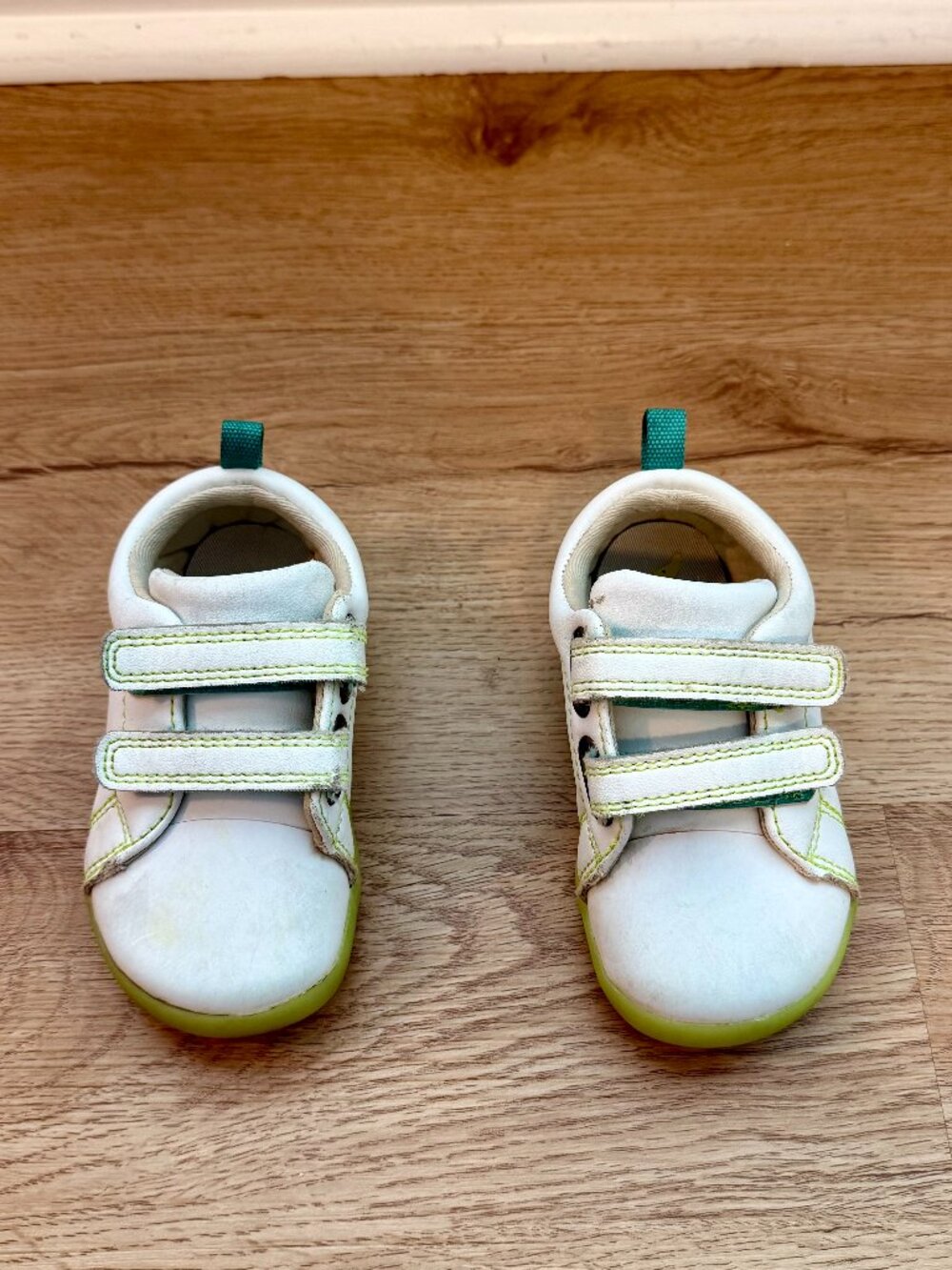 Ten Little Everyday Original, White with Glow in the Dark Soles, Size Toddler 7